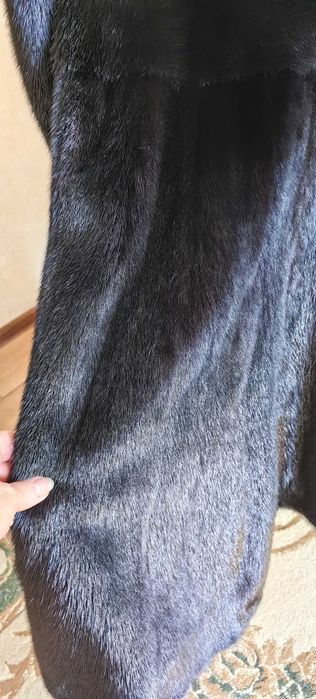Продам норковую шубу