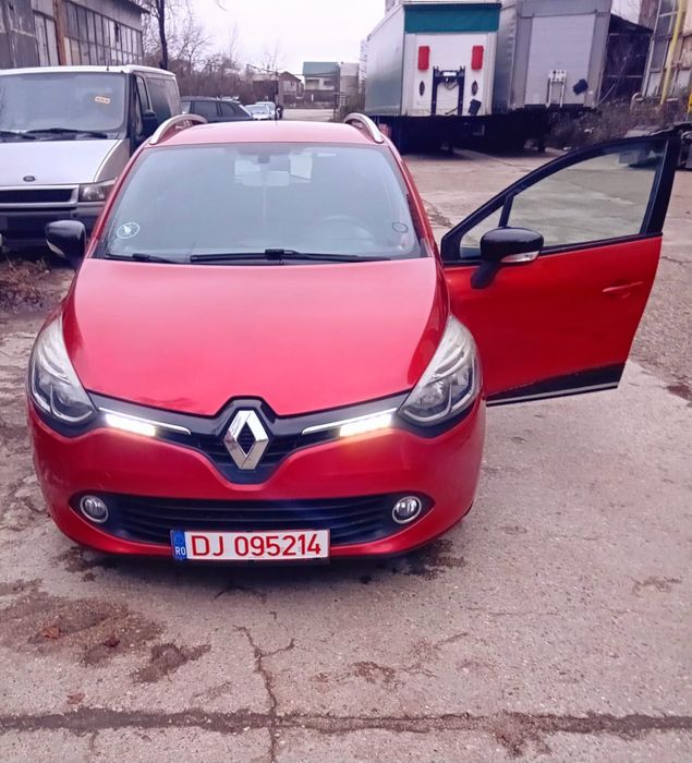 Masina Renault Clio
