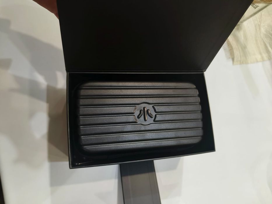 Продам и мышь Wlmouse beast X Max