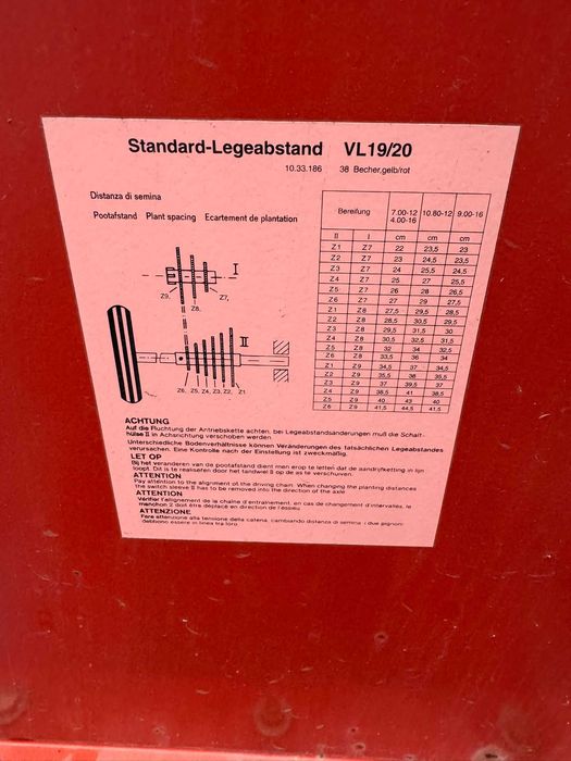 masina plantat  cartofi + plug biloane cartofi