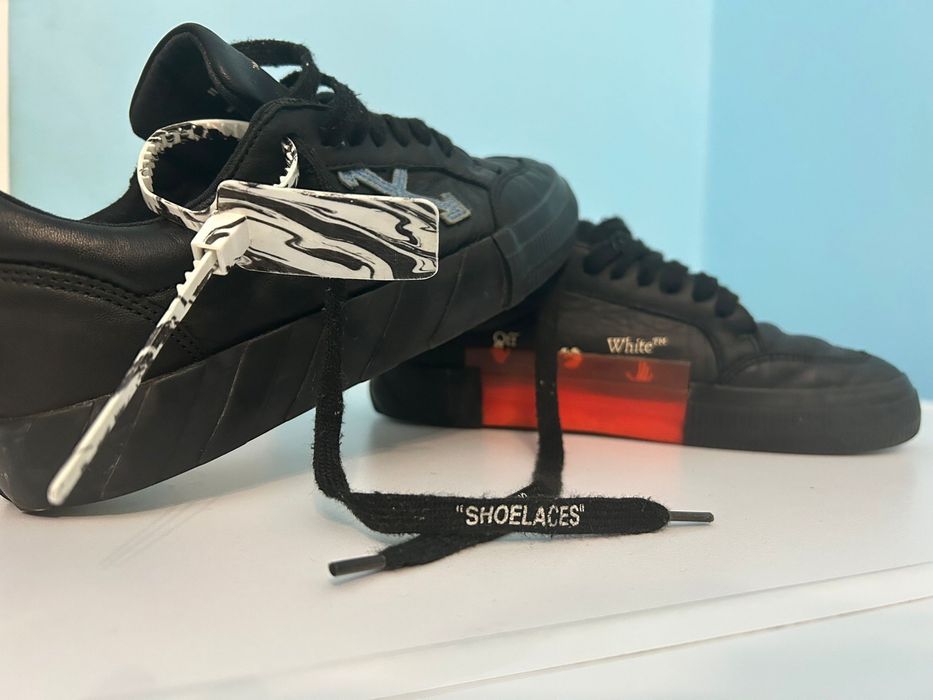 off white vulcanized sole