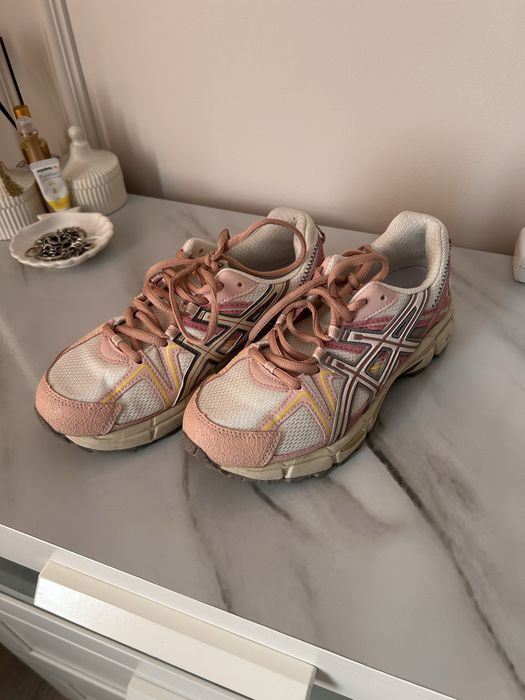Кроссовки asics 37,5 размер