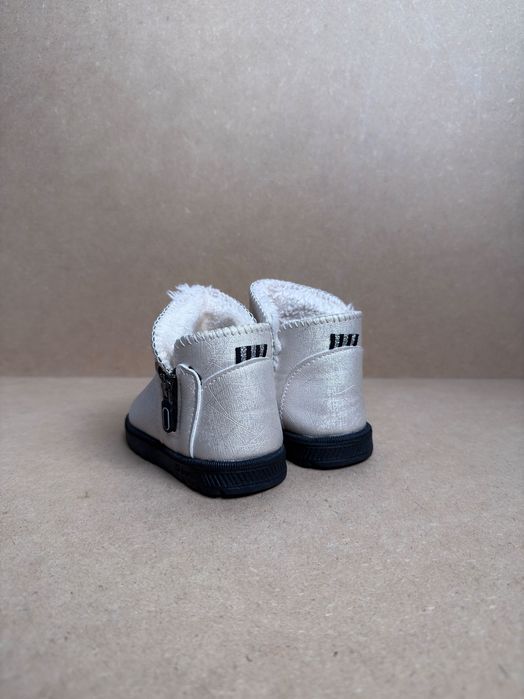Тёплые ботинки для девочек