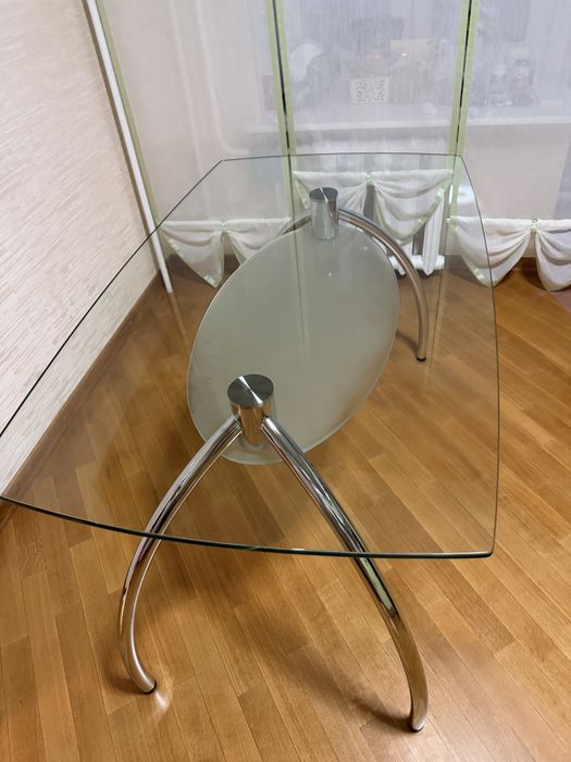 Продам стол со стульями