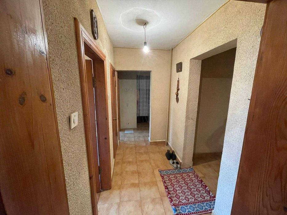 Vand apartament 2 camere decomandat cartier Traian