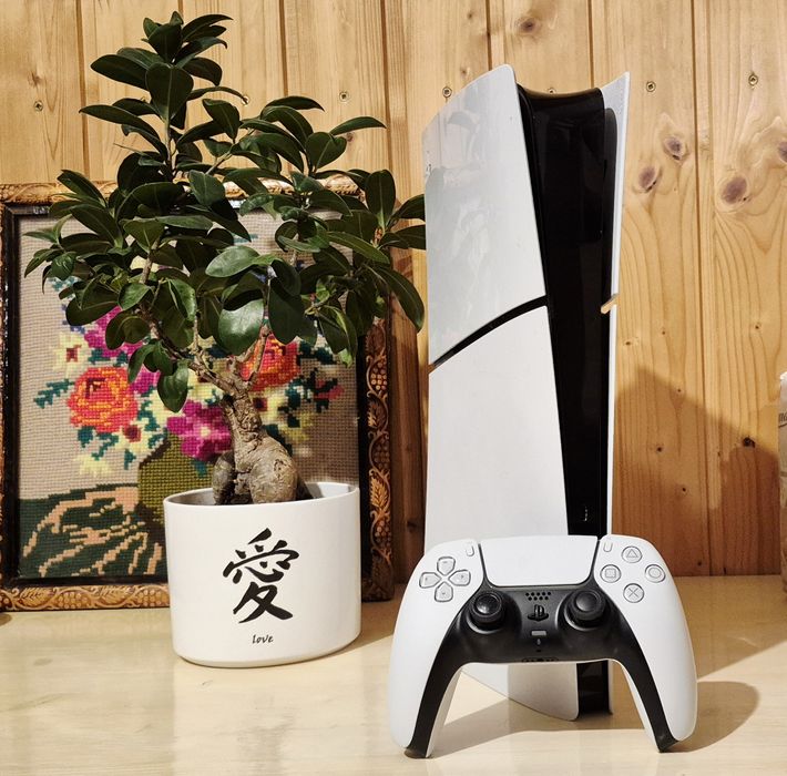 Consola PlayStation 5 Digital Slim 1TB controller dual sense white