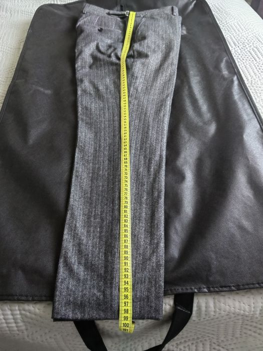 Costum bărbați nou cu eticheta, 80% lana