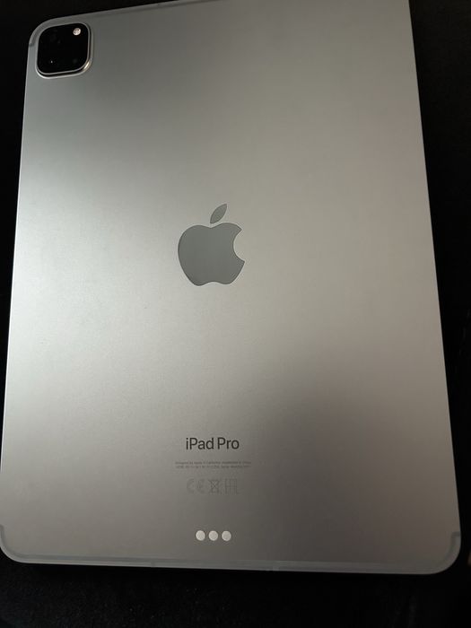 Apple iPad Pro 4th Generation 128GB Wi-Fi + Cellular - Нов!