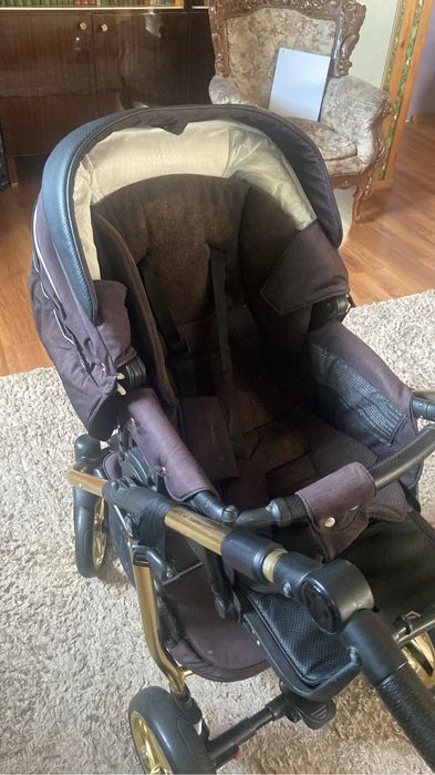 Срочно продам детскую коляску 2в 1