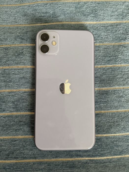 Продам айфон 11 б/у