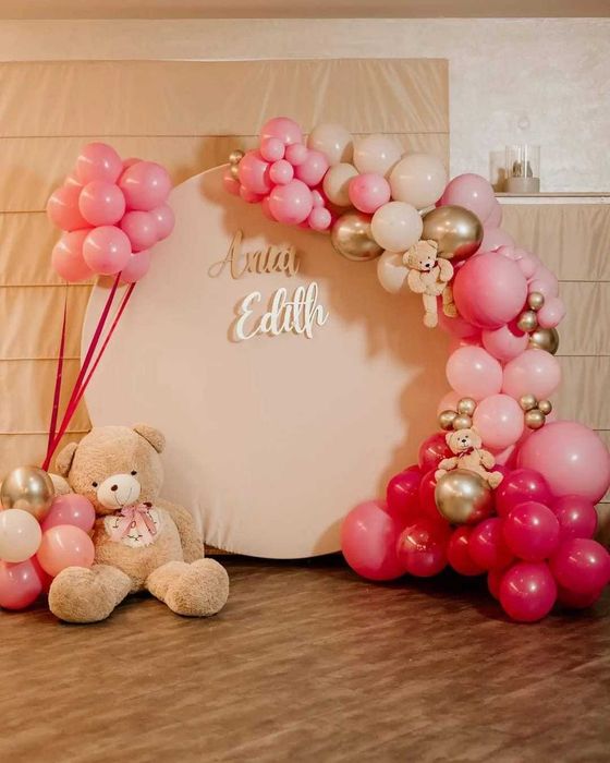 Decor tematic cu baloane pentru evenimente