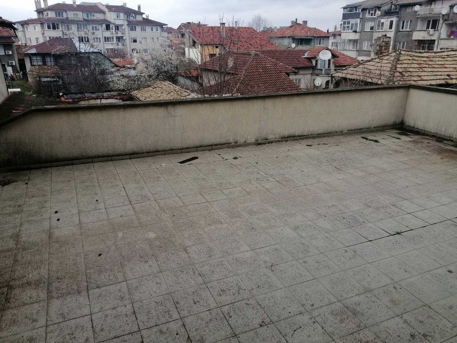 Многостаен апартамент, кв.Вароша