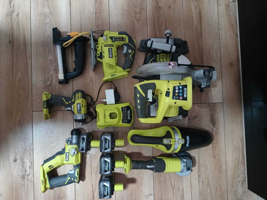 Pachet Scule Ryobi