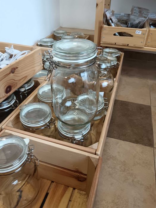 Продавам буркани