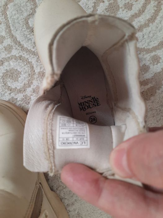 Продам детскую осеннию обувь