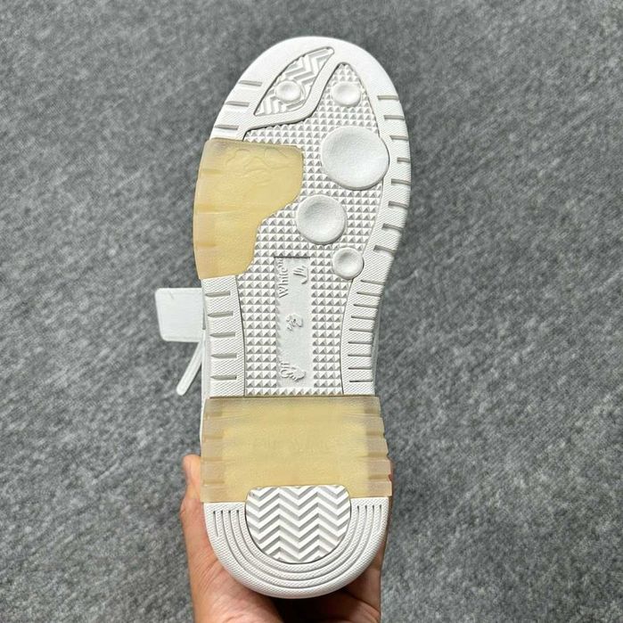 #DOAR 379,99# OFF-White Out Of Office Triple White Editie Limitata