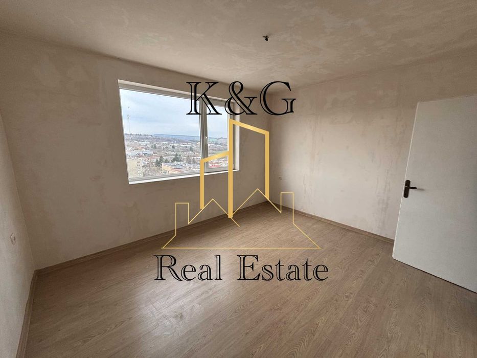 Продава се Двустаен апартамент в Разград, Лудогорие - 70 кв.м за 1035 €/кв.м - Снимка #2