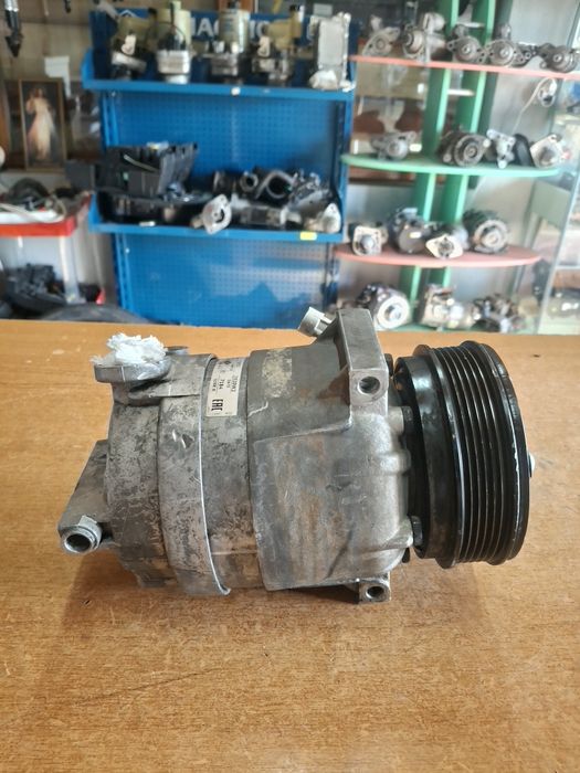 Compresor aer condiționat Opel Vectra C  SIGNUM 1.9 CDTI
