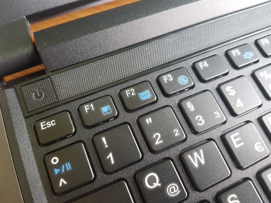 Laptop Terra Mobile 1451, 14" FHD, i3-5020U, 8GB RAM, SSD 240GB, Win10