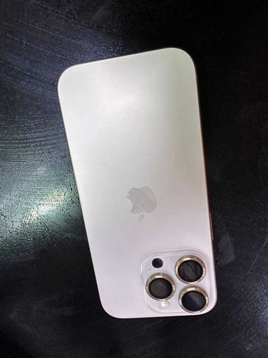 Apple iPhone 16 Pro (только e-sim) ( Жетысай ул Ауезова 9а )