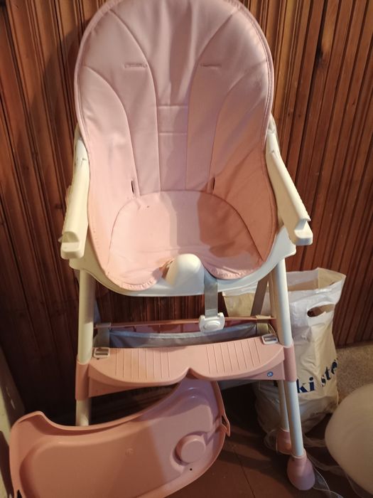 Продам стул + к нему отдам игрушки