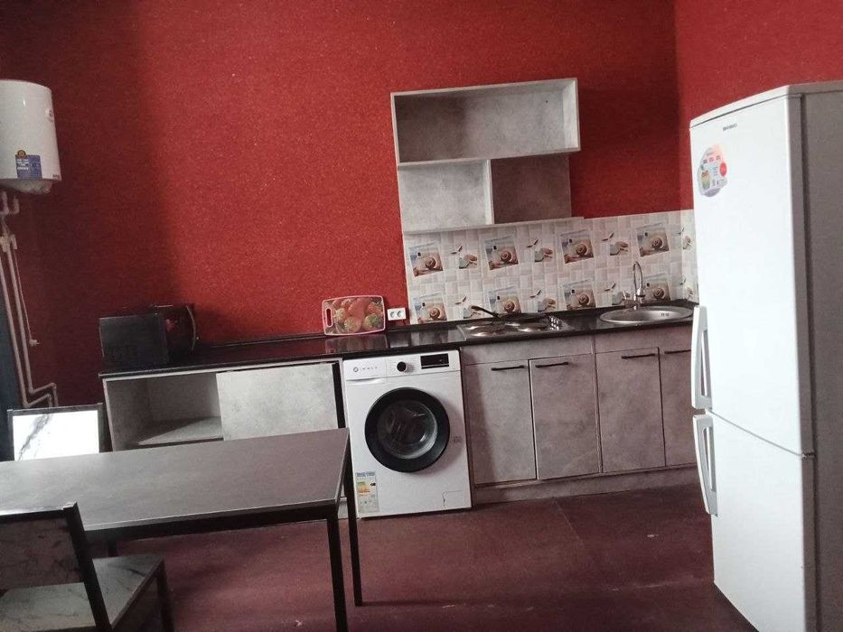 СРОЧНО СДАЁТСЯ 2-комнатная квартира Возле базара