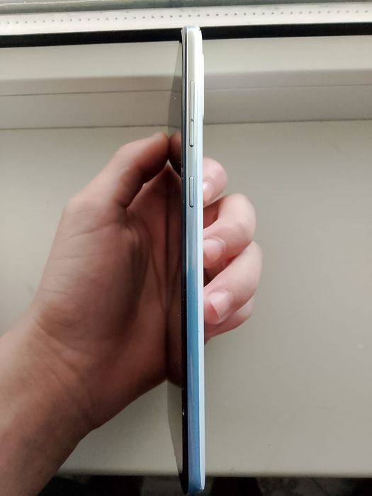 SAMSUNG A50 продам