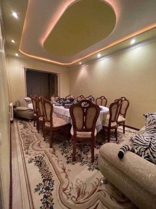Продам квартиру 4 комнатную Феруза Эко базар №М284