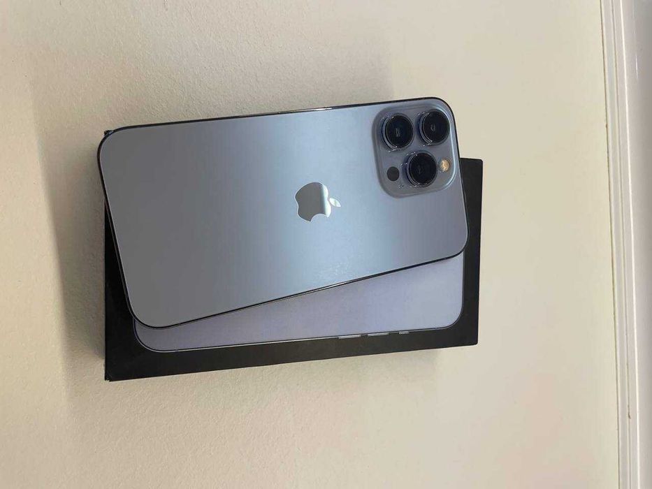 Продам iPhone 13 Pro 256 ГБ. Идеальное состояние!