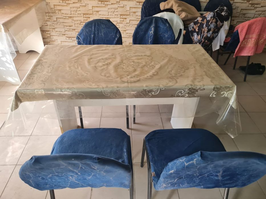 Стол и стула каплект сатам