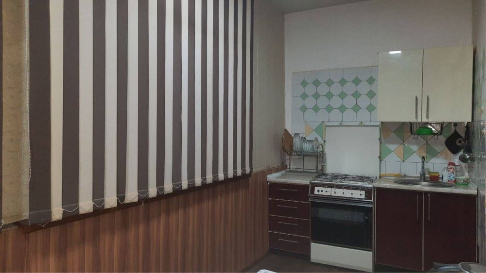 Продается Квартира Мирзо Улугбек Район Карасу-3  3/5/5 Ориентир EVOS