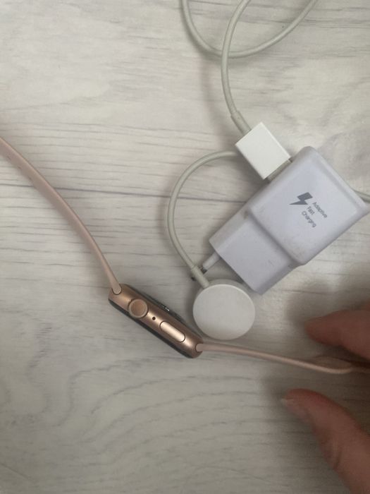 Продам Apple watch.series 5ориг