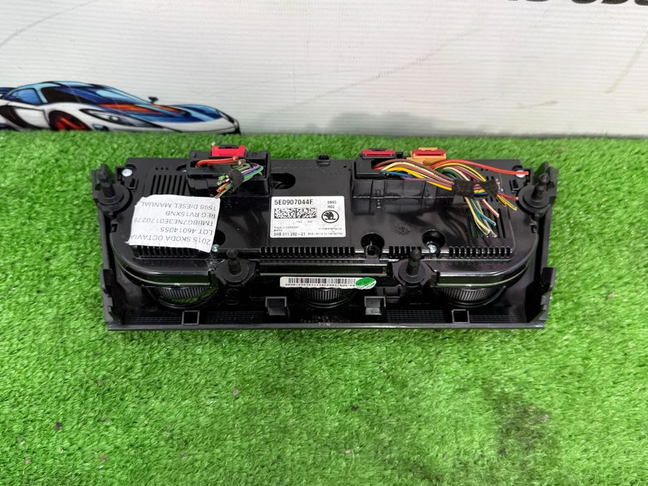 PANOU COMANDA CLIMA SKODA OCTAVIA 3 1.6 DIESEL 2015 COD OEM 5E0907044F 2013-2016