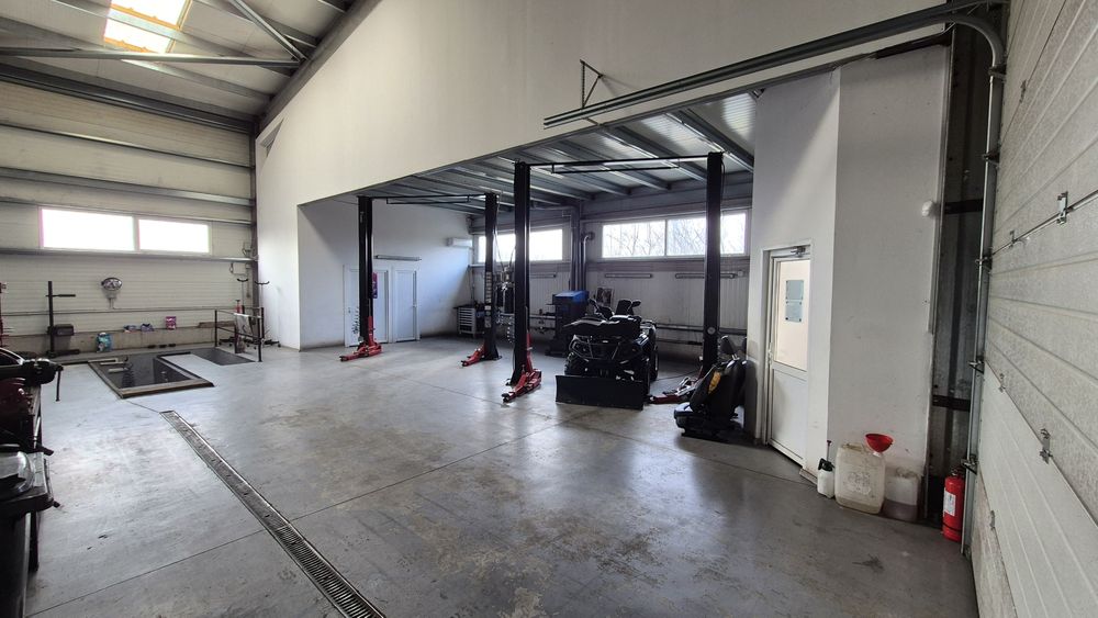 Hala complet utilata pt service auto de inchiriat