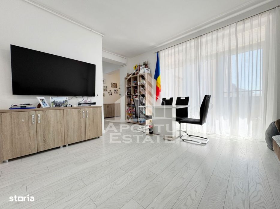 Apartament 3 camere de vanzare, 68mp utili + 2 balcoane -Calea Urseni