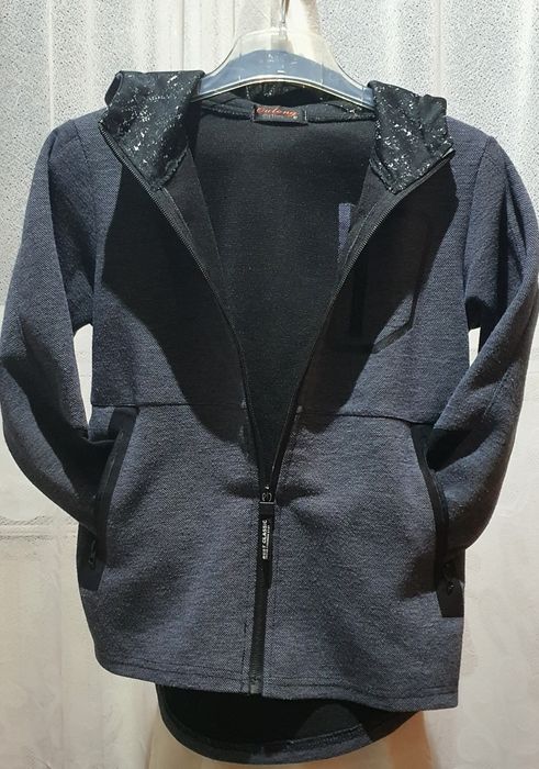 Hanorac copii 10 ani 134-140 Oudong – 100% poliester, stare foarte bun