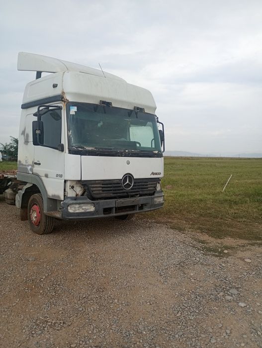 Camion Mercedes atego