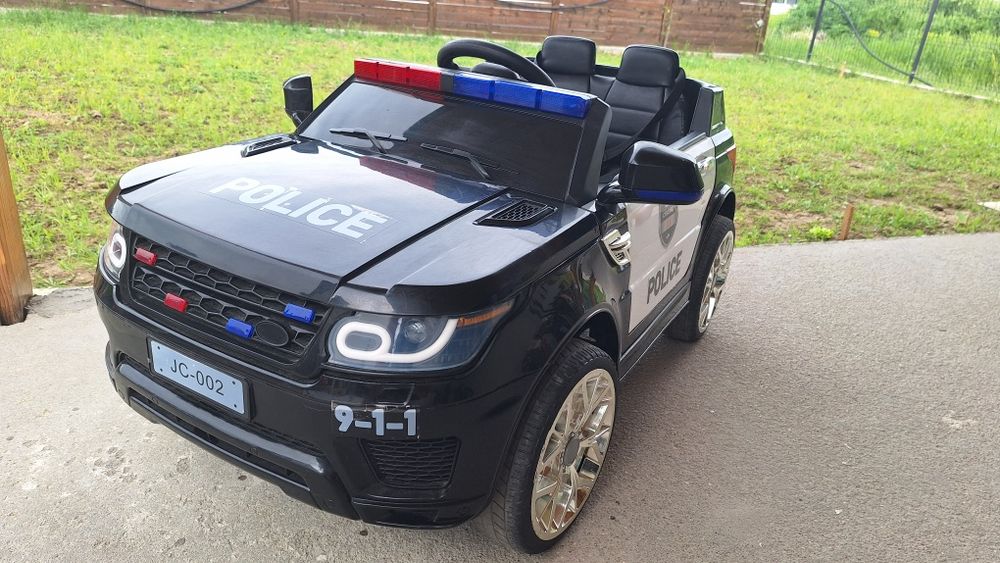 Masinuta de politie cu girofar NOVOKIDS 2-7 ani, cu telecomanda,USB,muzica, 2 motoare