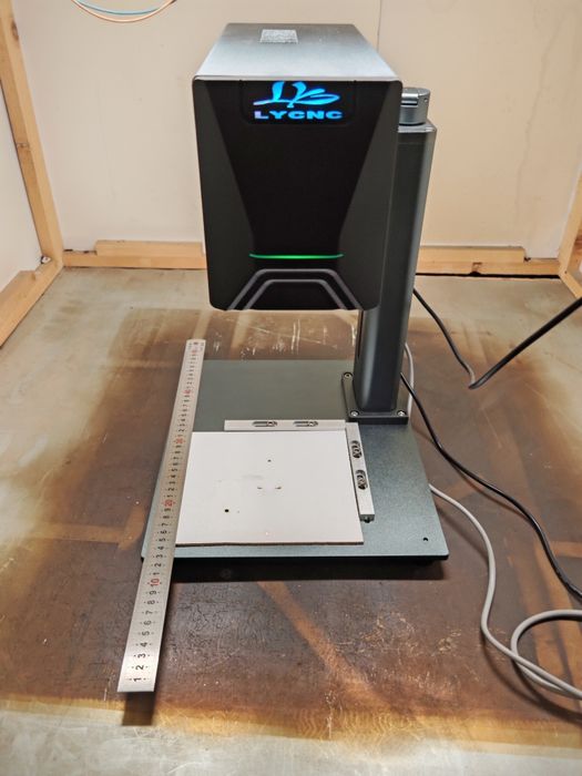 Мобилен файбър лазер 20W Fiber laser