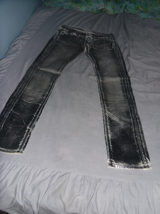 pantalonii  blugi argintii ,trendy