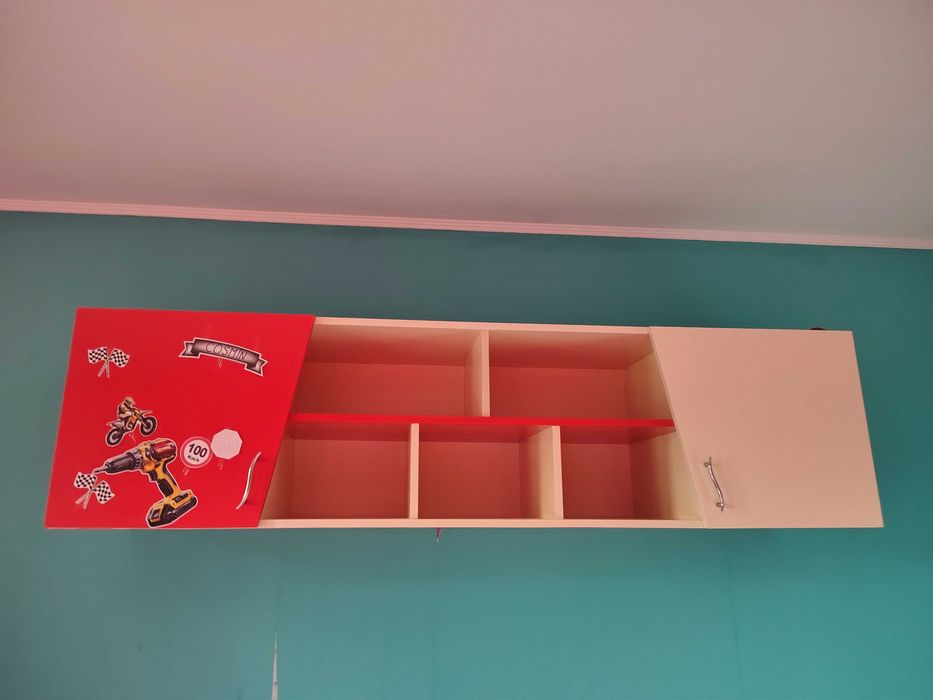 Mobilier pentru dormitor cu două paturi