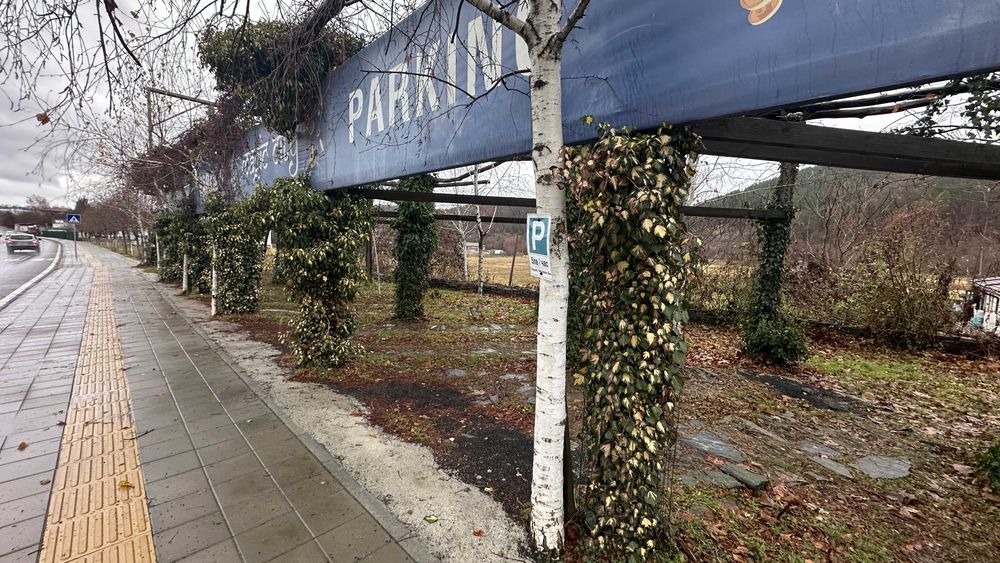 Дава се под наем Офис в с. Кирково, Област Кърджали - 9 кв.м за 214.2 € - Снимка #5