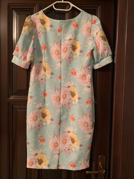 Rochie verde menta cu flori colorate, Starshiners, dreapta