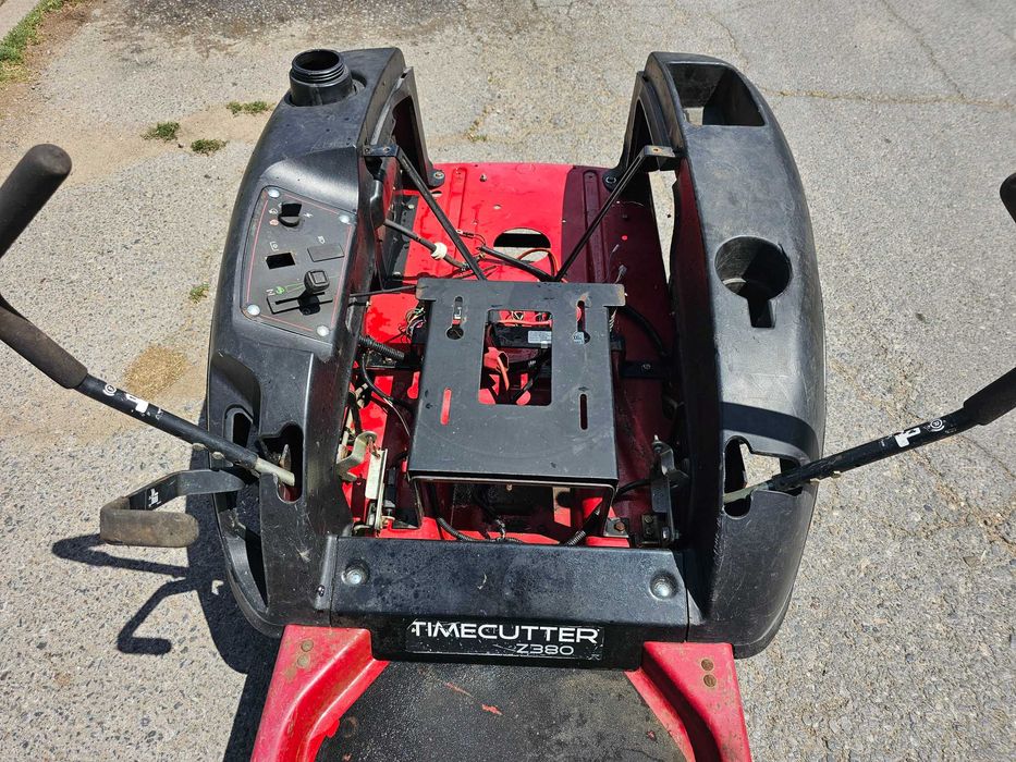 Тракторна Косачка TORO .ХидроСтатични Скорости.