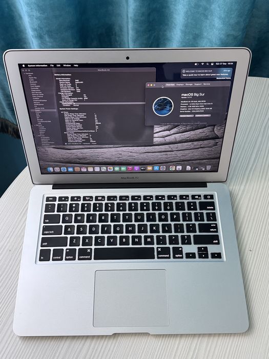MacBook Air 13” 2013 – i5 / 4GB RAM / SSD 128GB – 75 cicluri baterie