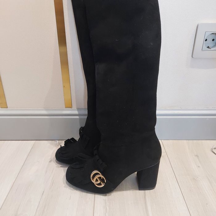 Женские натуральные замшевые сапоги