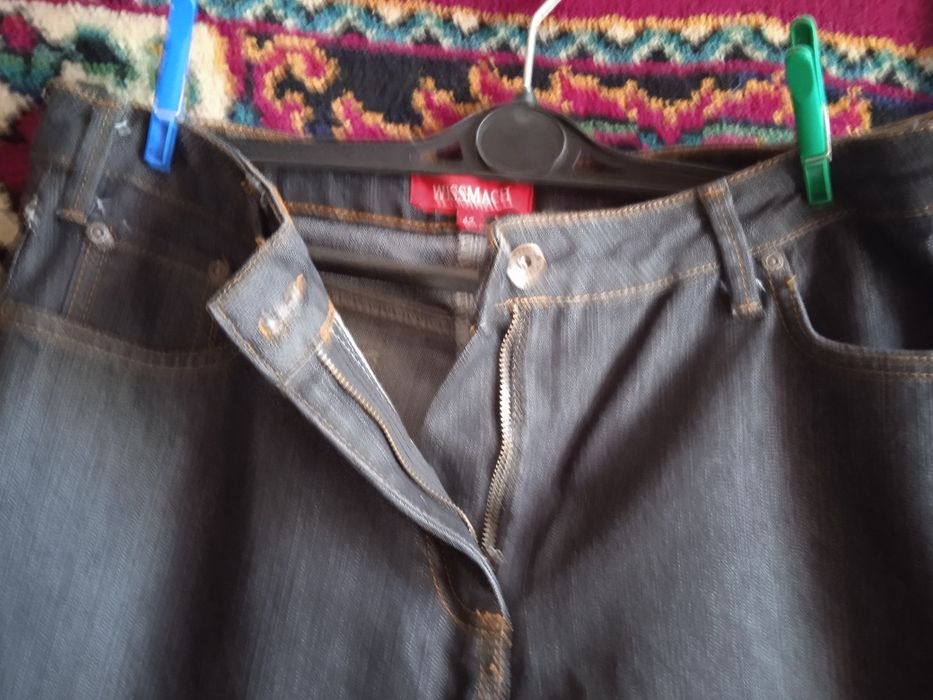 Продам женские джинсы клёш