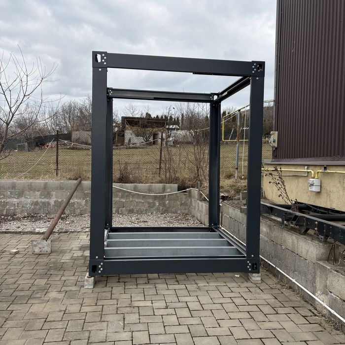 Vând structură metalică pentru container,din tabla zincata de 3 mm