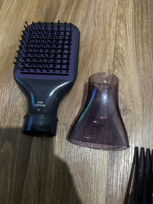 Фен-щётка Philips