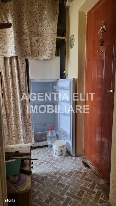 Apartament 3 camere, zona Colegiului Gheorghe Asachi